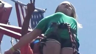 19-year-old Boy Bungee Jump Failed, Feet Hanging In The Air