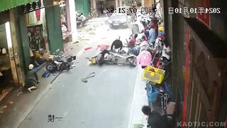 7 People Injured In China After Stepping On Wrong Pedal