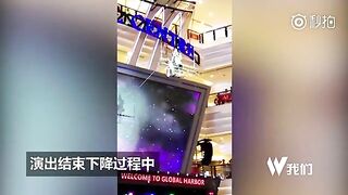 Acrobat 19 Survives Fall During Live Performance