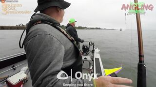 An Out-of-control Yacht Ran Over A Group Of Fishermen