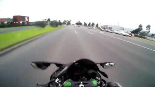 Cyclist Witnesses Horrific Accident As Man Gets Off Bike