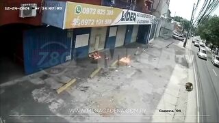 Crazy Woman Tries To Set Her Boyfriend And Herself On Fire