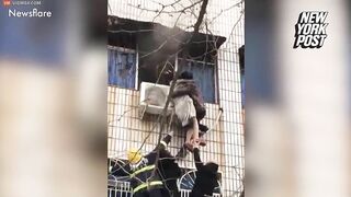 Disabled Man Rescues Pregnant Woman From Burning Building