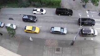 Driver And Passengers Escape Before Lamborghini Catches Fire