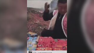 Fireworks Dealer Wants To Show You His Products