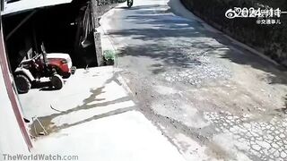 Follow The Bouncing Blue Ball