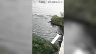 A Group Of People Walking Found A Man Jumping From A Bridge And Died
