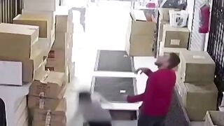 No Environmental Awareness When Making Phone Calls