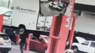Mechanic Wins Stupid Prize With Stupid Game