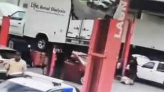 Mechanic Wins Stupid Prize With Stupid Game