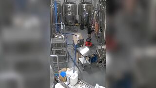 Do Not Check Tank Pressure Before Opening The Valve