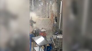 Do Not Check Tank Pressure Before Opening The Valve