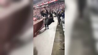 Show Off To Everyone