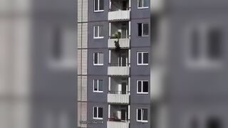 Man Climbs Down Like Spiderman And Falls