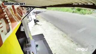 Moped Driver Dies After Crashing Into Wall