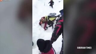 Mountain Rescuers Desperately Dig To Save People Buried In Snow