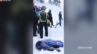 Mountain Rescuers Desperately Dig To Save People Buried In Snow