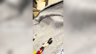 Woman Threatens To Urinate On Plane