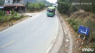 Fatal Bus Accident In Vietnam