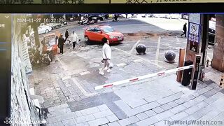 Driver Takes Woman Home With Christmas Shopping