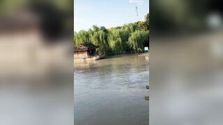 Houseboat Destroyed After Hitting Bridge