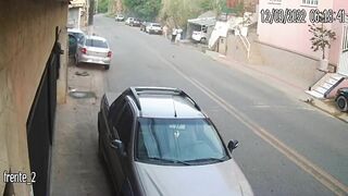 Idiot In The Car