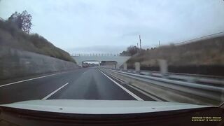Idiot Driver In Japan Crashes Car On Highway