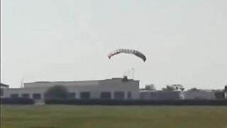 Man Films Paraglider Takeoff, But Misses The Best Part