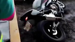 Maverick Cyclist Crashes While Trying To Avoid Toll Booth