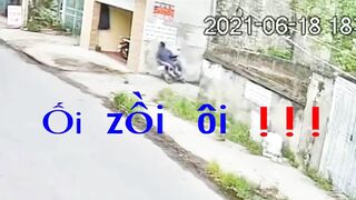Motorcyclist So Focused On Looking At Woman He Crashes Face First Into Wall