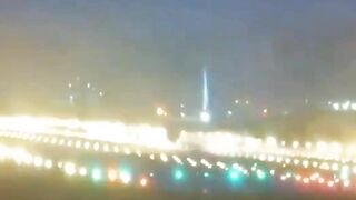 Typhoon Hits Taiwan, Planes Cannot Land