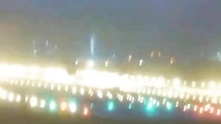 Typhoon Hits Taiwan, Planes Cannot Land