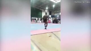 Shocking Moment: African Bodybuilder Breaks His Neck