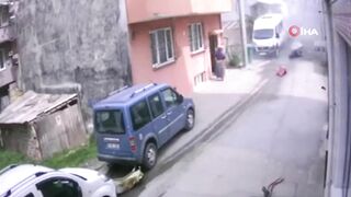 A Small Plane Crashed In A Residential Area