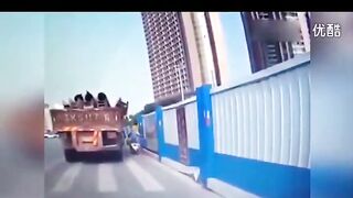 An Unsecured Load Fell From A Truck, Crushing A Motorcyclist