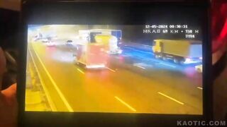 WCGW Stop On Busy Highway