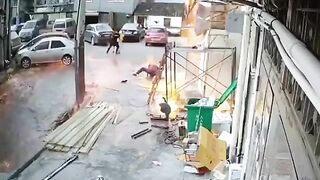 Welding Work Becomes Vigorous