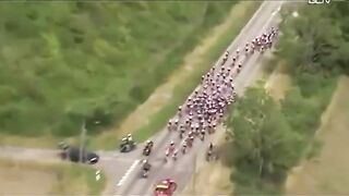 Women's Tour De France Turns Into A Comedy Extravaganza