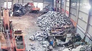 Worker Crushed To Death By Hydraulic Press