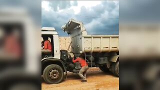 Workers Lose Their Minds Due To Excessive Stress