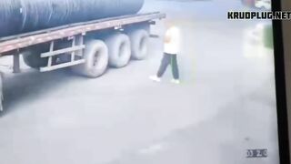 Workers Were Injured By The Rolling Cylinder