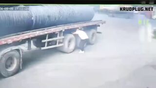 Workers Were Injured By The Rolling Cylinder