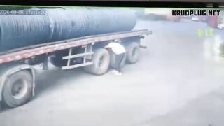 Workers Were Injured By The Rolling Cylinder