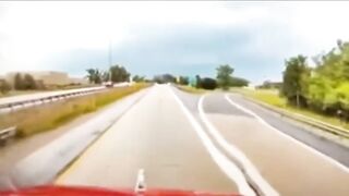 Large SUV Speeding On I-75
