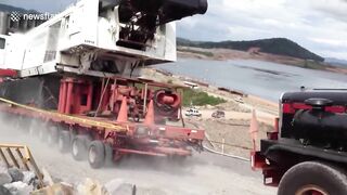 Brake Failure Causes 400-ton Crane To Crash In Venezuela