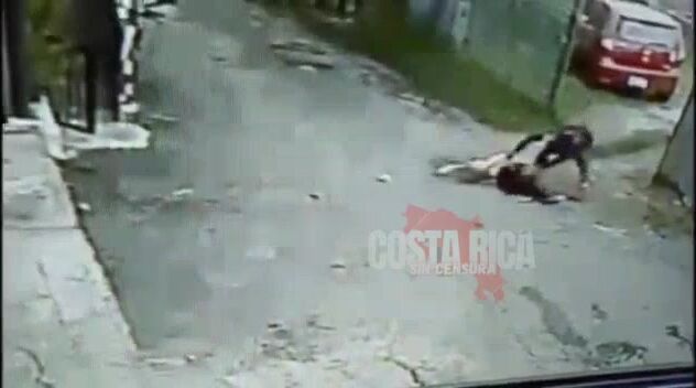 Costa Rican Man Stalks And Stabs Wife Multiple Times